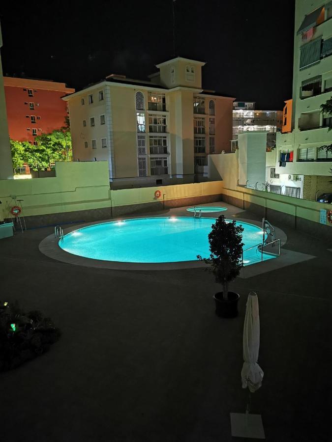 Blue Ocean Apartment Torremolinos Exterior photo